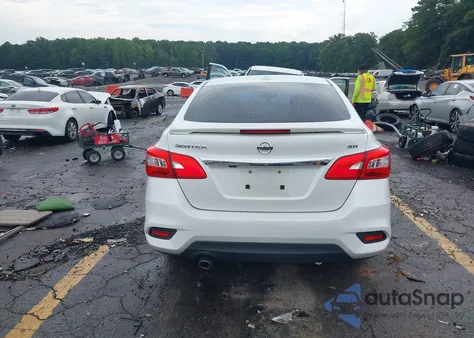 2018 Nissan Sentra Sr z USA, uszkodzony, nr VIN 3N1AB7AP3JY305490